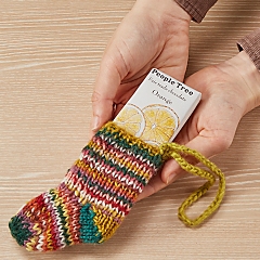 リサイクルウールの手編みミニ・ソックスアソートカラー（1個）